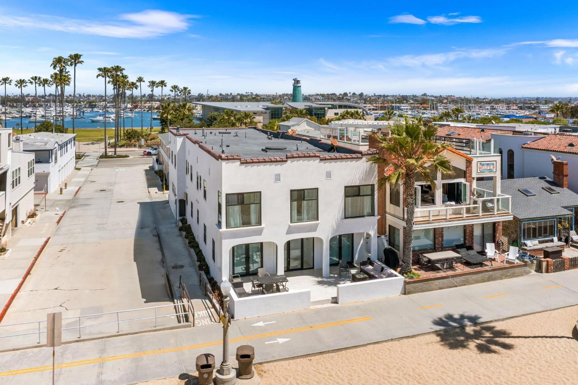 Appartamento 1628 West Oceanfront Oasis 8 Newport Beach Esterno foto